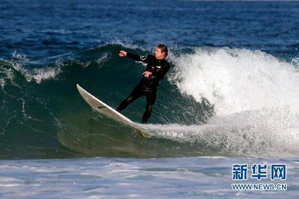 借钱给别人要起诉，起诉状改怎么写？求一个！！