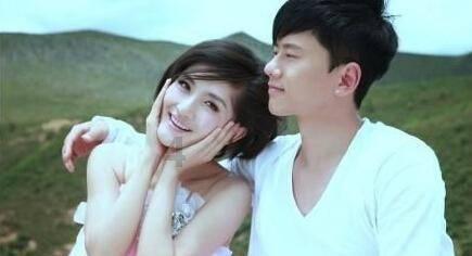 郭沫若的一张罕见全家福，妻子的颜值很高，两人去世仅隔258天