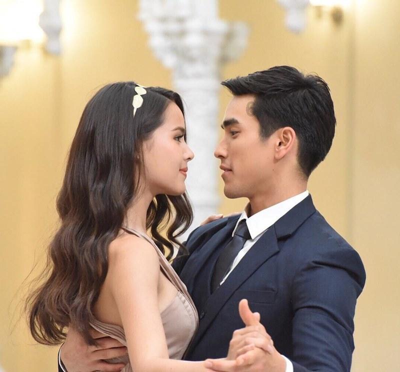 爱上已婚男人，他要为了我离婚，我不想让他离婚怎么办？游戏画面