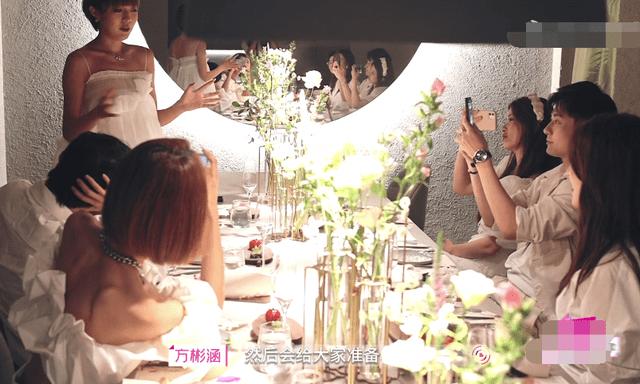 为什么婴儿老是噗噗噗的吐口水？游戏画面