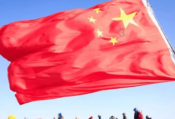 如何跟坐过牢的同事打交道？（同事出狱后没犯过罪，出狱后是好人）游戏画面