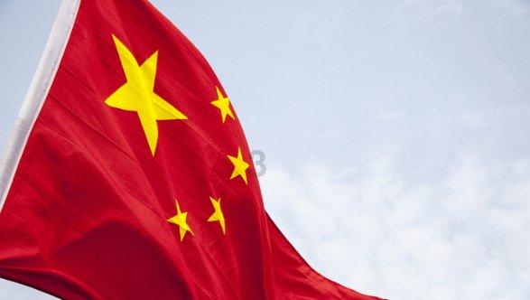 女生会接受一个只比自己高五厘米的男生吗？游戏画面
