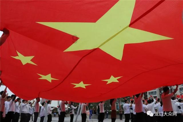 电脑习惯性死机是怎么回事啊游戏画面