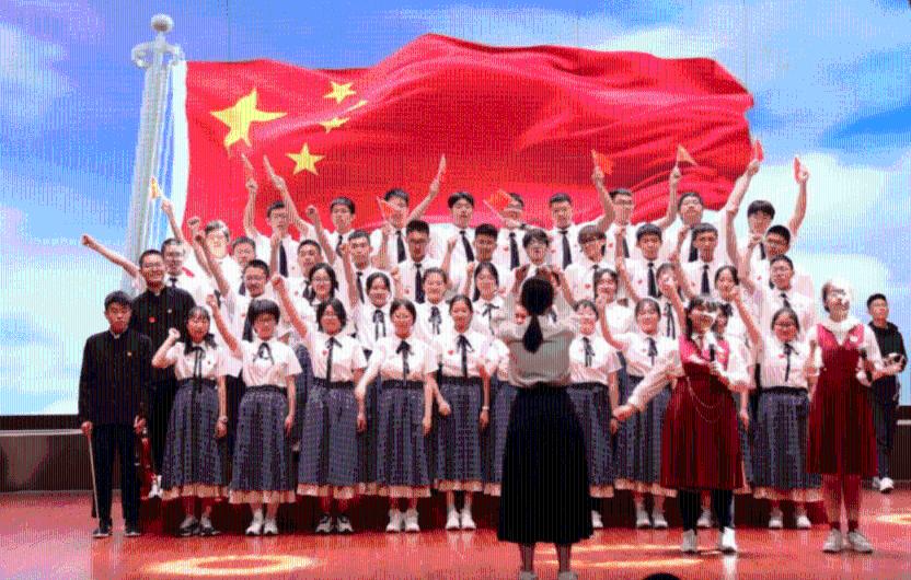 救援受困的鬃狼