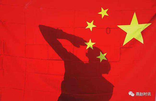 大衣哥儿子终于拿到驾照，亲自开车送陈萌回娘家，全村最靓的仔，你怎么看？游戏画面