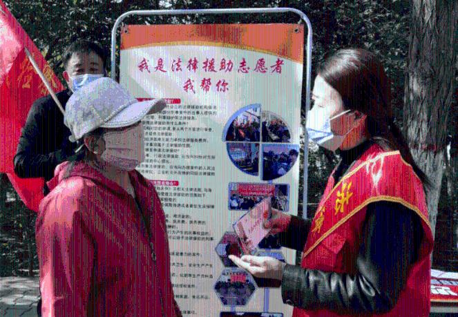 可爱女孩当管家