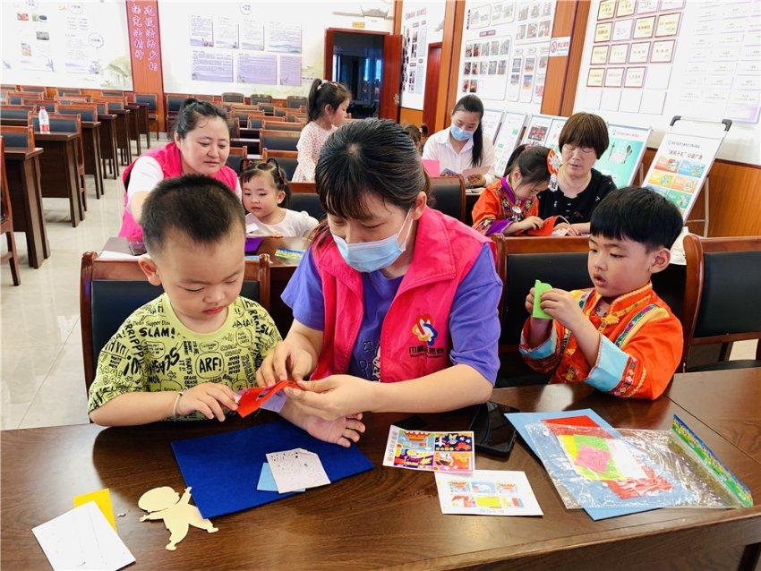 桃源茶庵铺镇：以雪为令 抗凝冻保畅通保民生