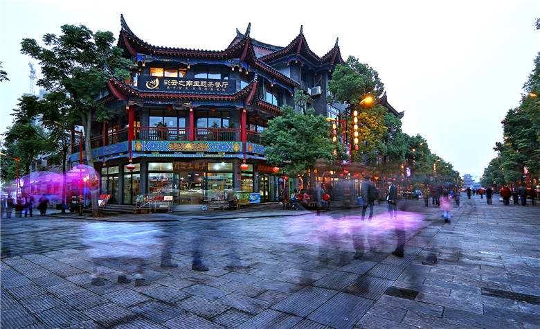 揭秘郑晓龙新剧：才播2集收视率全国第一的背后真相是什么？