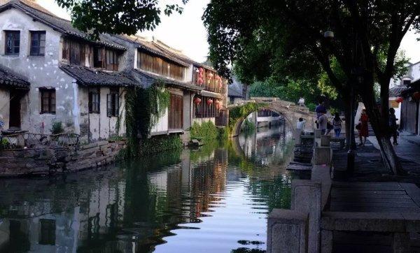 爱旅行的芭比