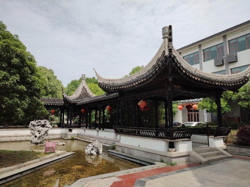 为化解债务风险资产处置交易亏损，华夏幸福：预计去年净亏损至少61亿元