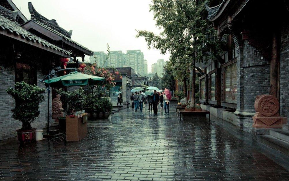 如何评价各领域都懂点皮毛中的皮毛的人？比如知道法律常识，会认汽车车标，知道各国神话中著名的神游戏画面