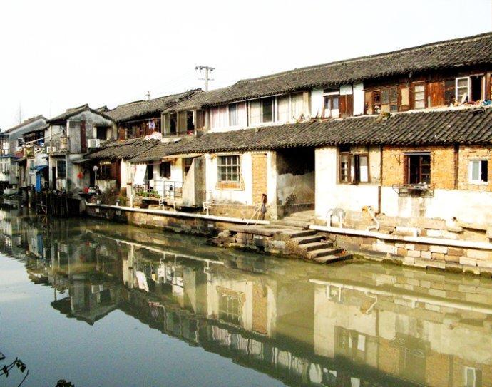 华大集团首席执行官尹烨获选中国经济新闻人物(2023-2024)·新锐