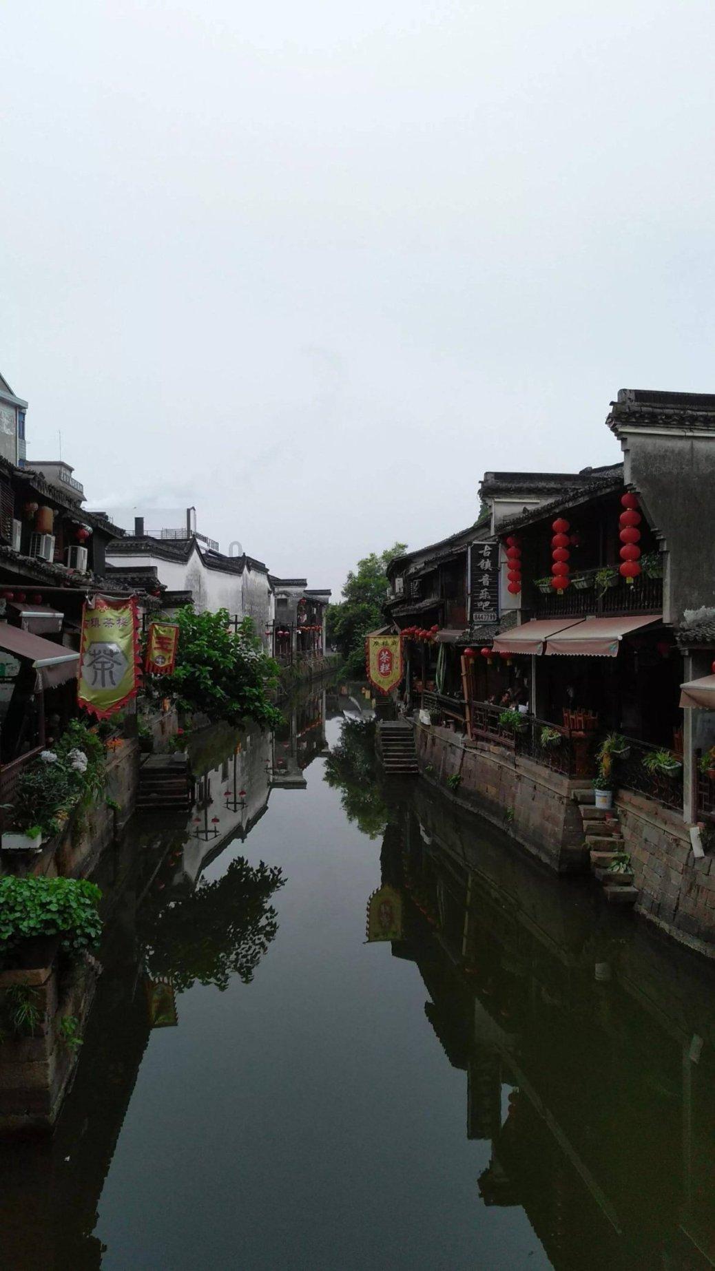 爱丽丝和闺蜜