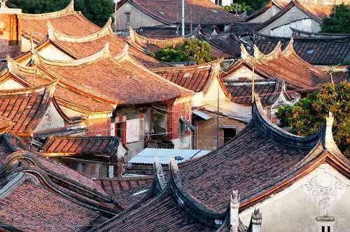 他是《甄嬛传》的温太医,也是民国的“汪精卫”,独爱疯批角色