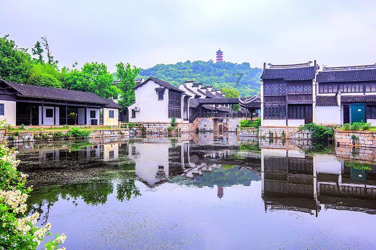“三讲一评”助推网点服务能力提升