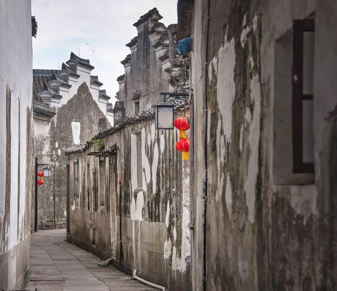 相扑选手大跳跃