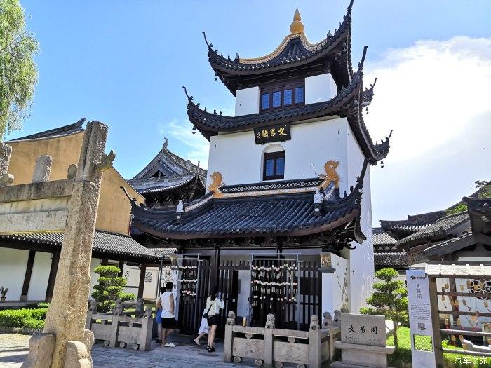 春运启幕 青藏高原最大铁路枢纽迎来送往“燕归巢”