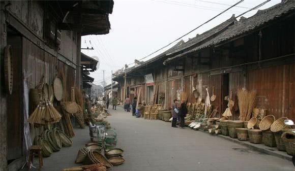 安钠钾公务员怎么处理拘畄后何时可以见面？游戏画面