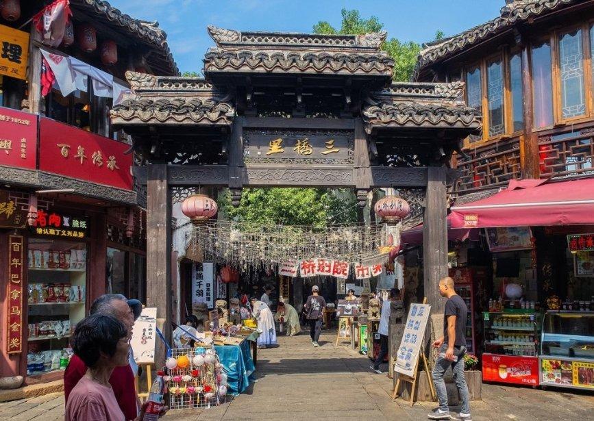 西安：“回家过年，就坐工会爱心专列”
